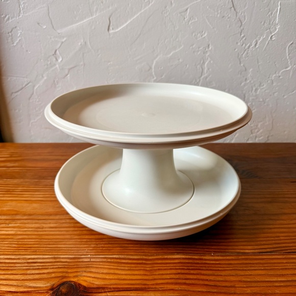 Vintage Tupperware 3-Tier Pedestal Stand – Modular Cake and Serving Display - Picture 10 of 15